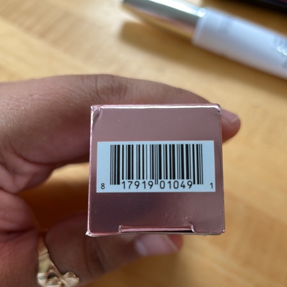 it cosmetics VITALITY LIP & CHEEK FLUSH stain - Picture 4 of 4